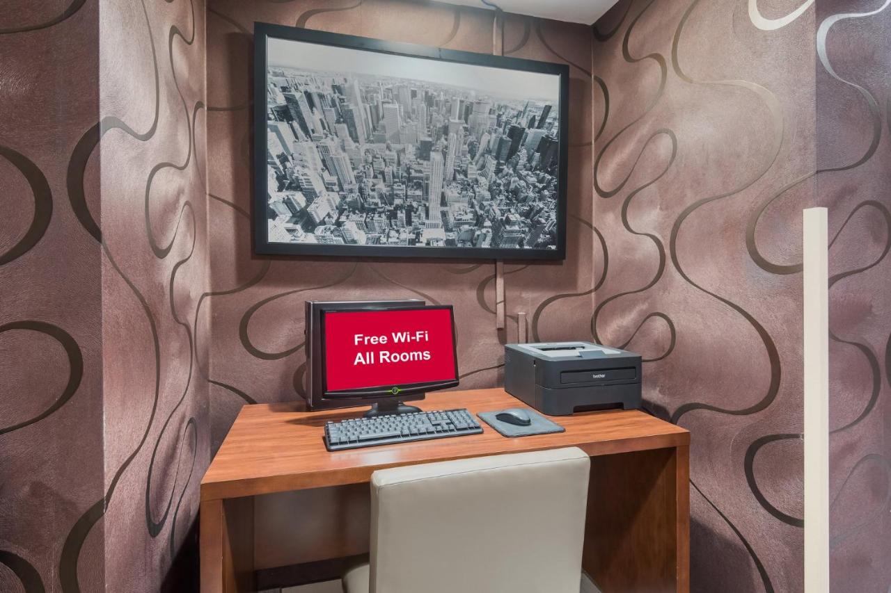 | Red Roof Inn Fairfield