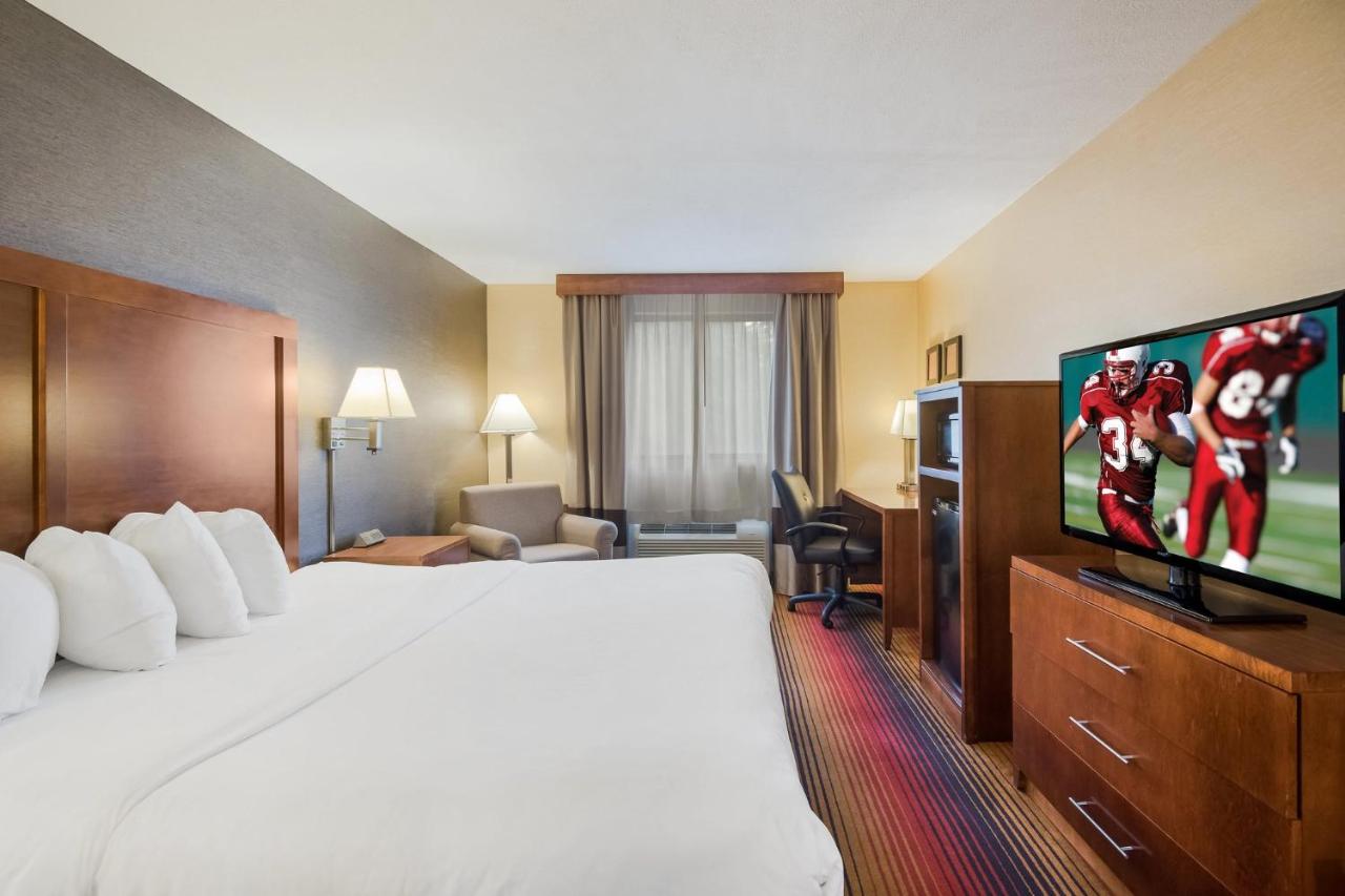 | Red Roof Inn Fairfield
