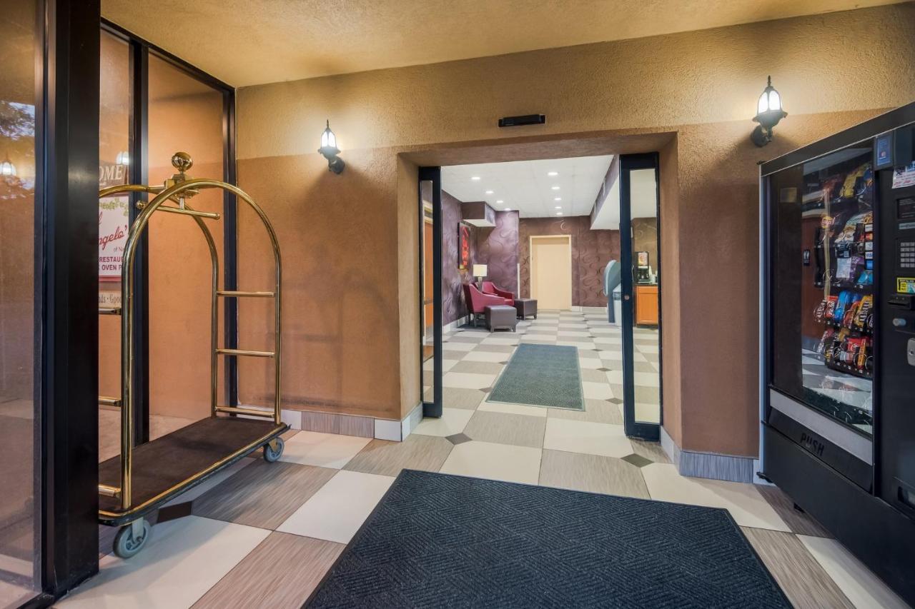 | Red Roof Inn Fairfield