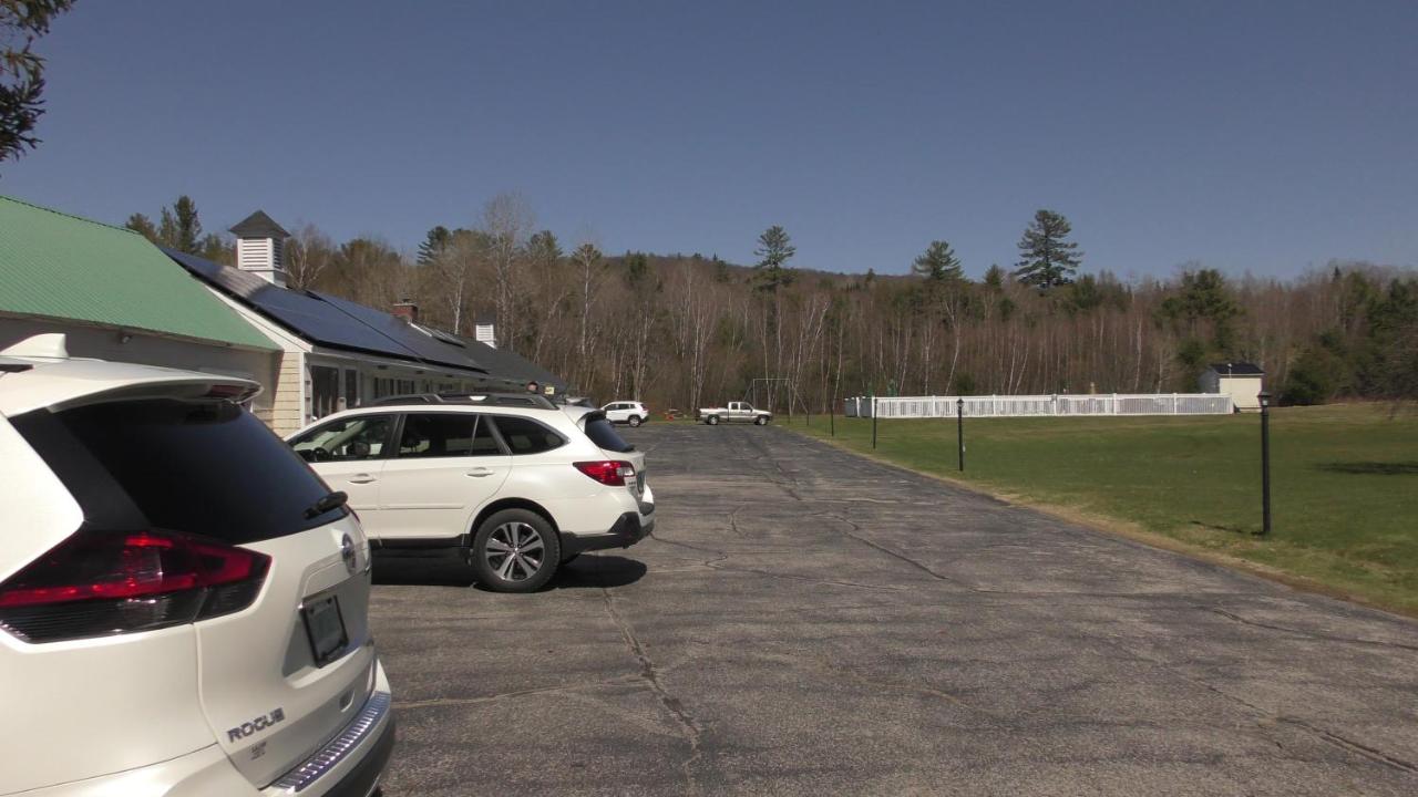 | Gale River Motel
