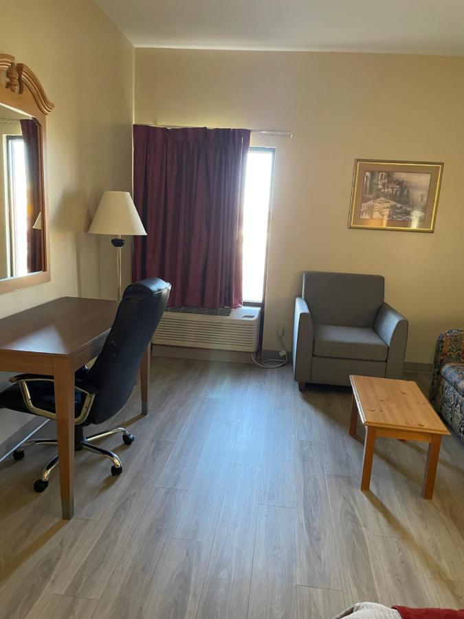 King Room - Non-Smoking at Econo Lodge Newport Smoky Mountains Gateway