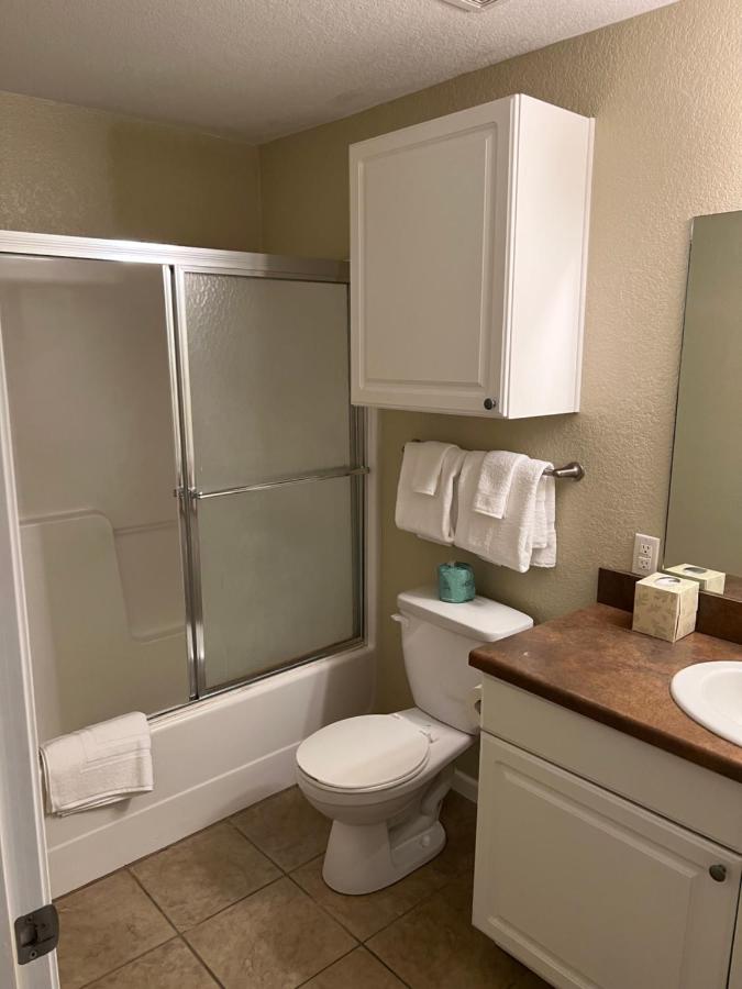 Three-Bedroom Apartment at Washburn Hotel Suites