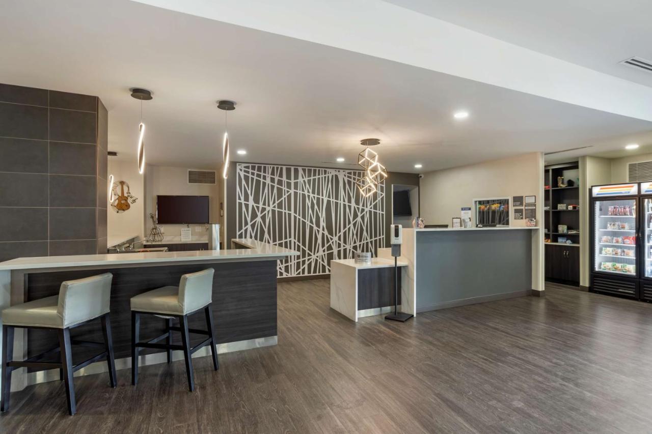  | Best Western Plus Executive Residency Antioch Inn