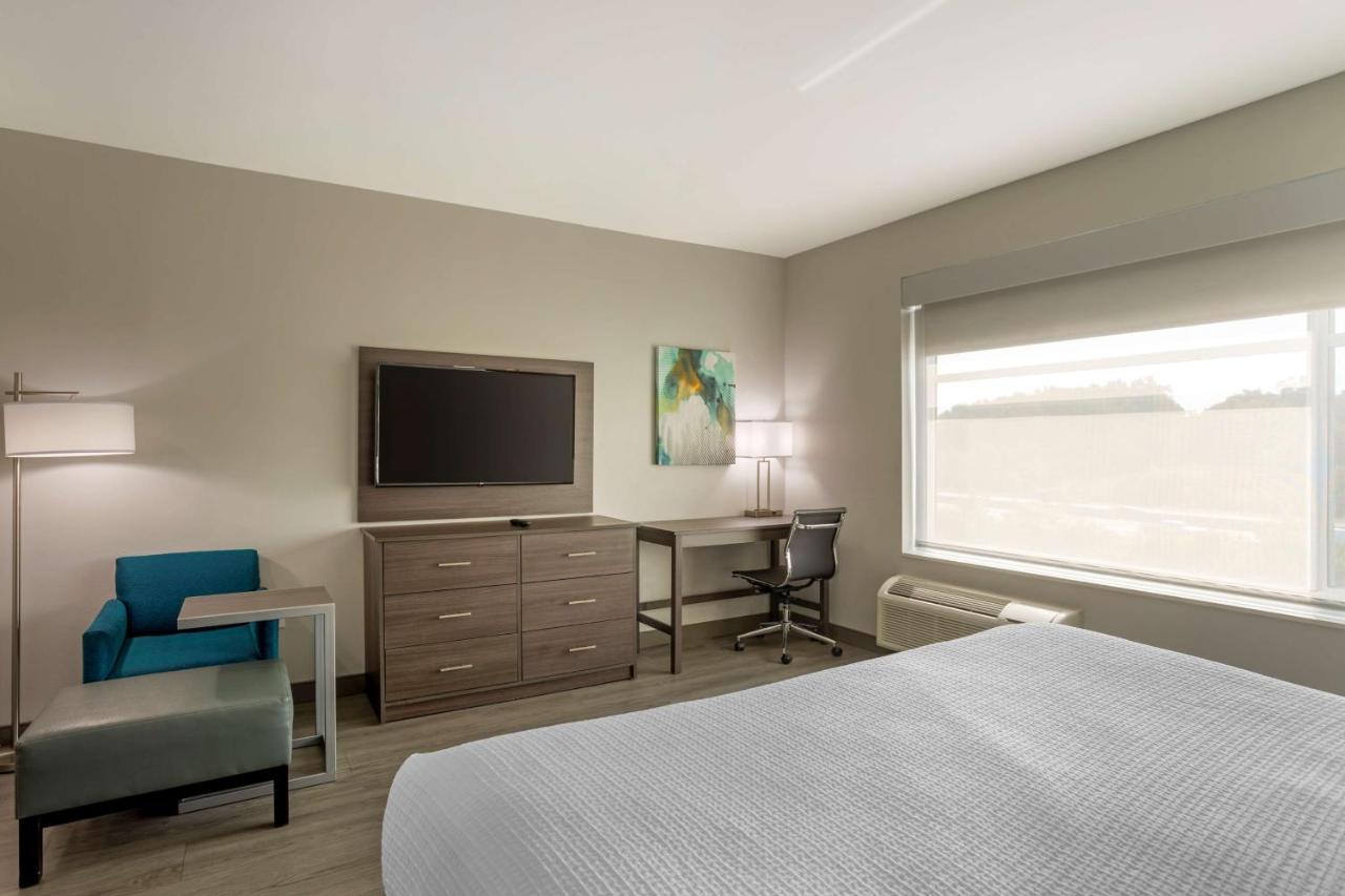  | Best Western Plus Executive Residency Antioch Inn