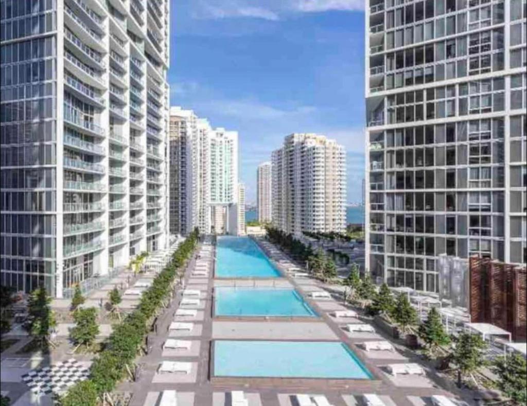  | **Lovely 1BR W ICON BRICKELl- WATERVIEWS-FREE SPA**