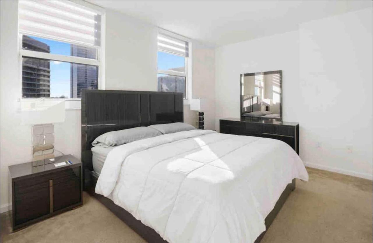  | **LUXURY 2BR CONDO BRICKELL-STUNNING WATERVIEWS**