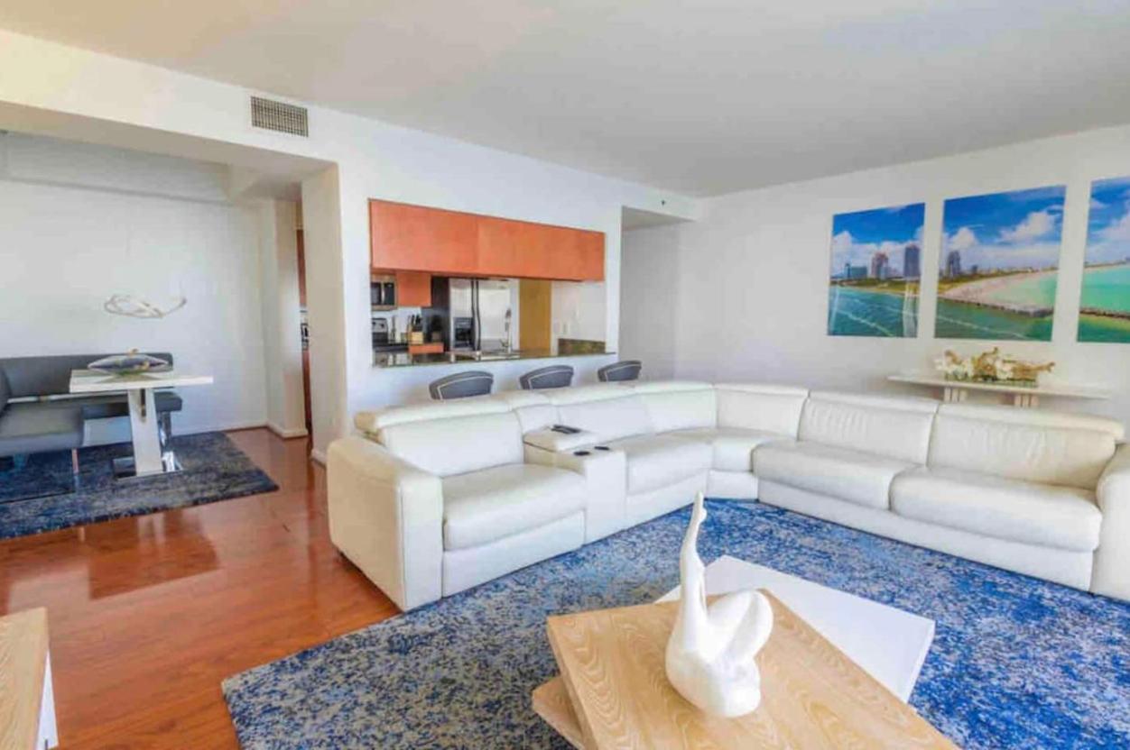 | **LUXURY 2BR CONDO BRICKELL-STUNNING WATERVIEWS**