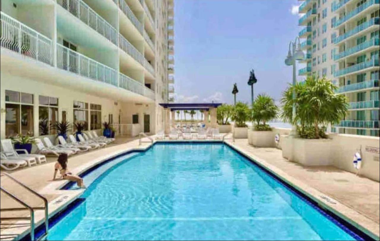 | **LUXURY 2BR CONDO BRICKELL-STUNNING WATERVIEWS**