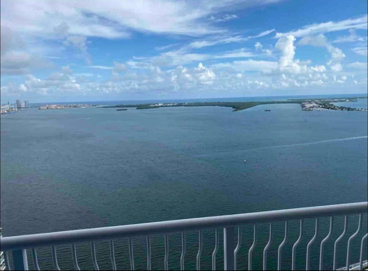 | **LUXURY 2BR CONDO BRICKELL-STUNNING WATERVIEWS**