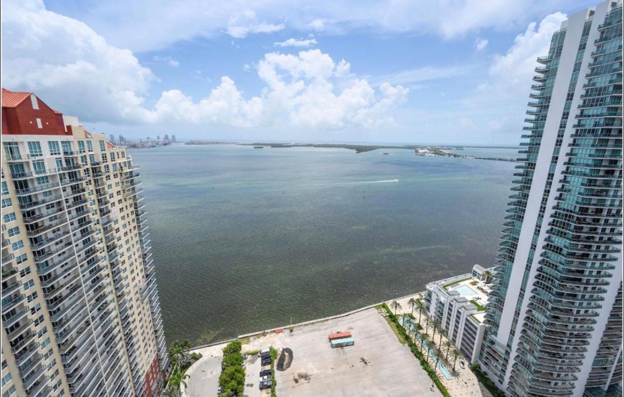 | **LUXURY 2BR CONDO BRICKELL-STUNNING WATERVIEWS**