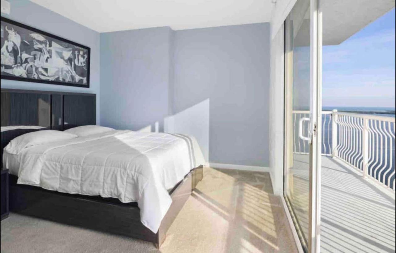 | **LUXURY 2BR CONDO BRICKELL-STUNNING WATERVIEWS**