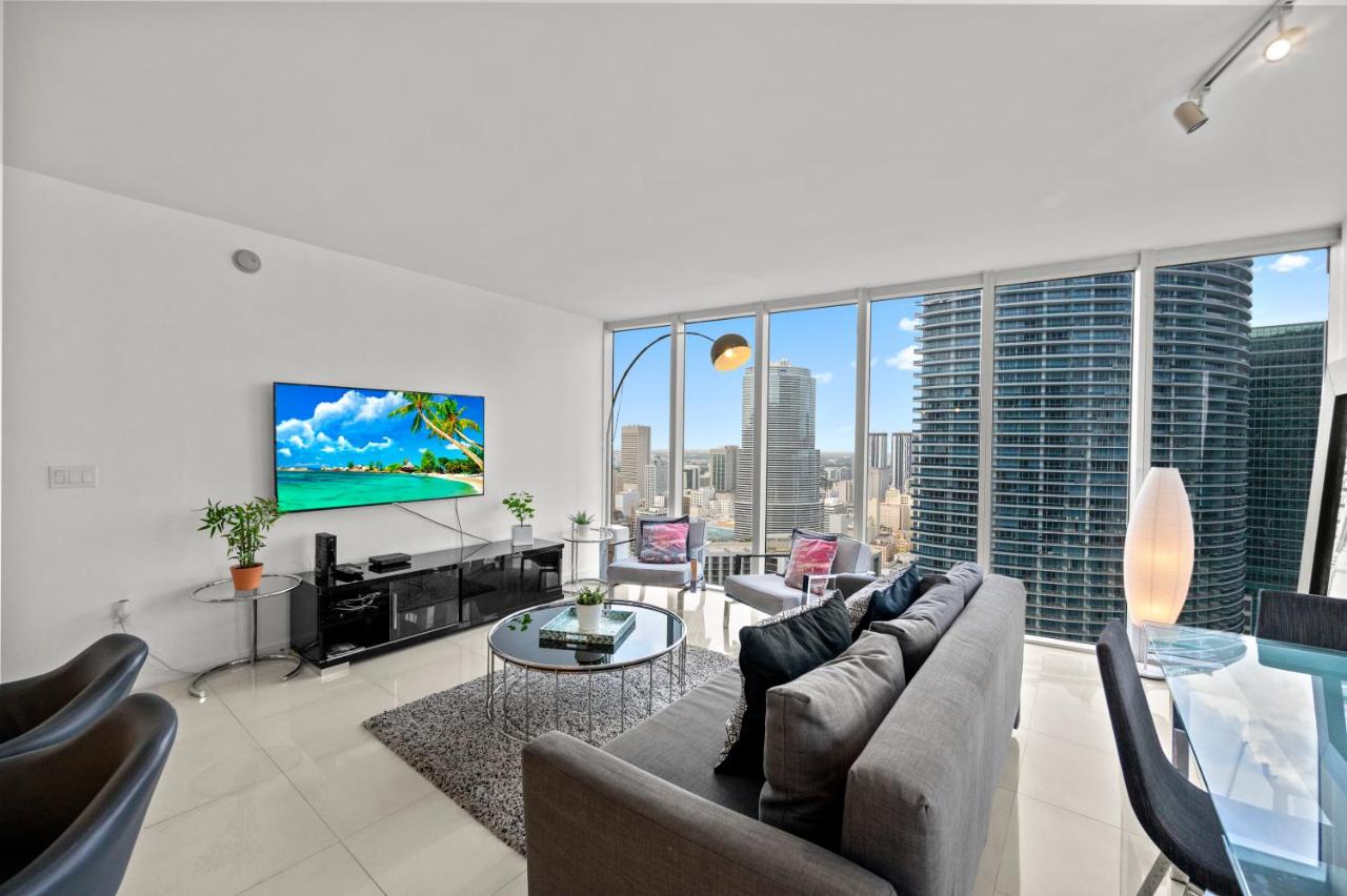  | **ICONIC 2 BR W ICON BRICKELL- WATERVIEWS-FREESPA*