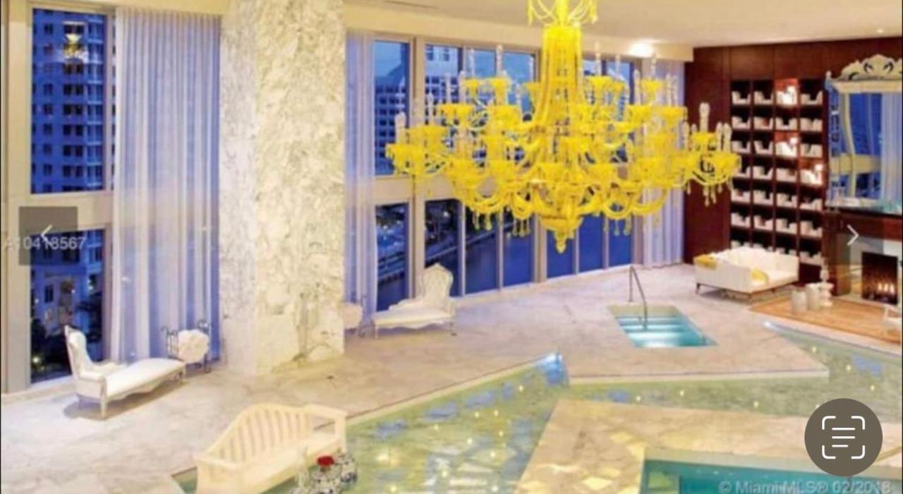  | **ICONIC 2 BR W ICON BRICKELL- WATERVIEWS-FREESPA*
