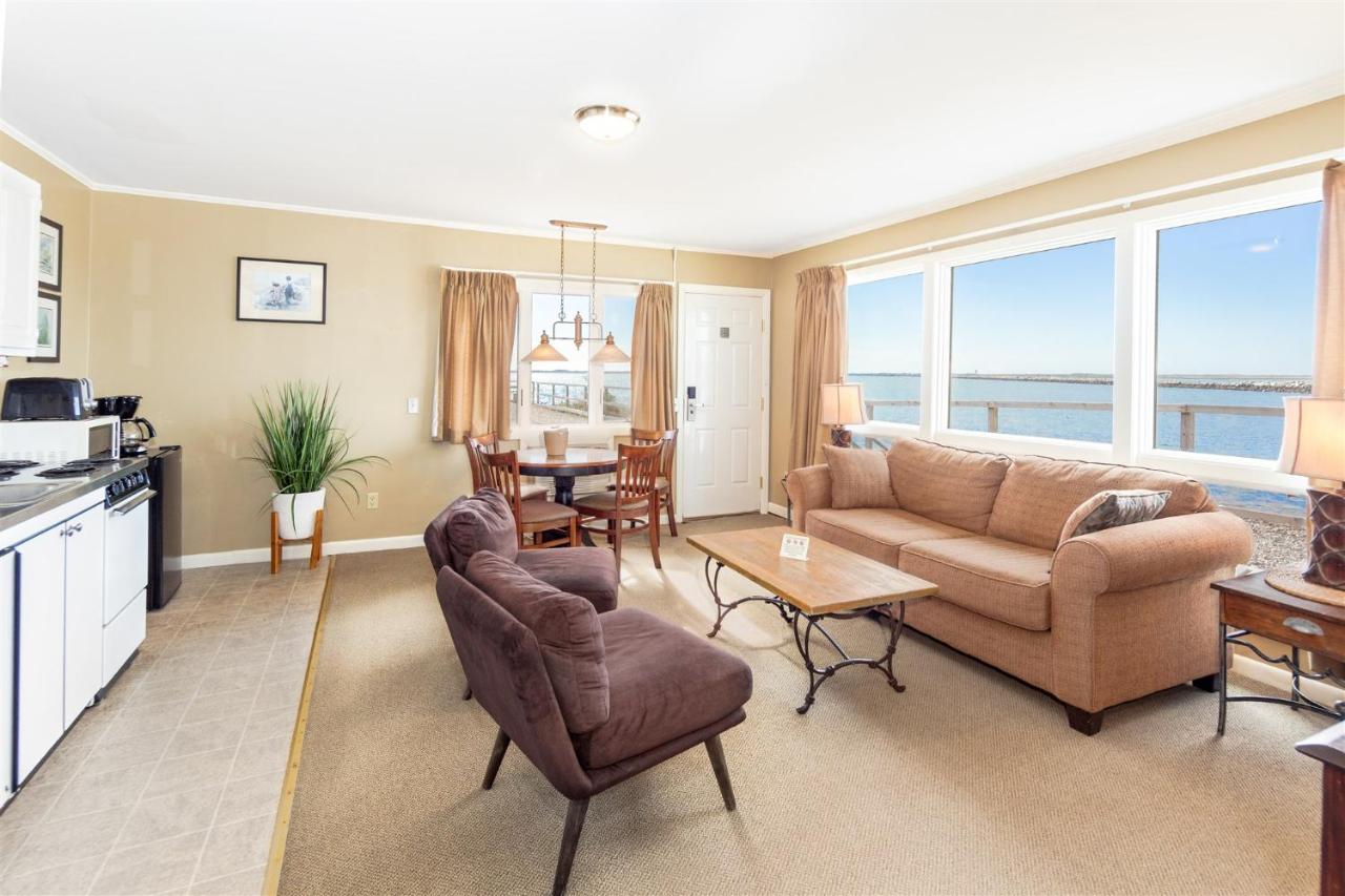 | Provincetown Inn