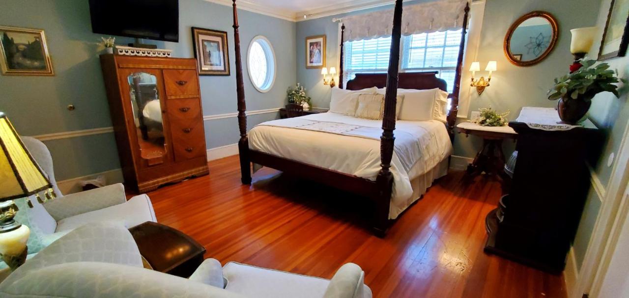 | Pettigru Place Bed & Breakfast