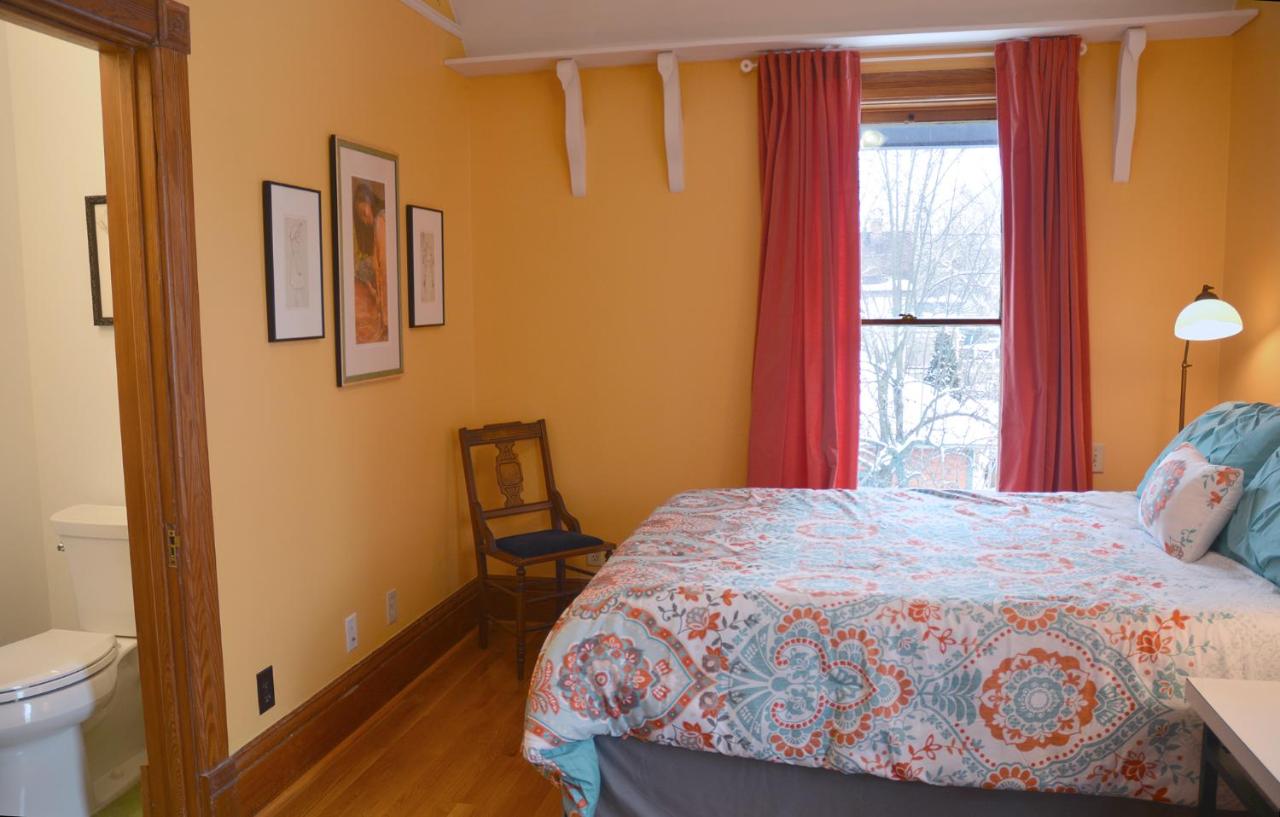 | Art and Lodging