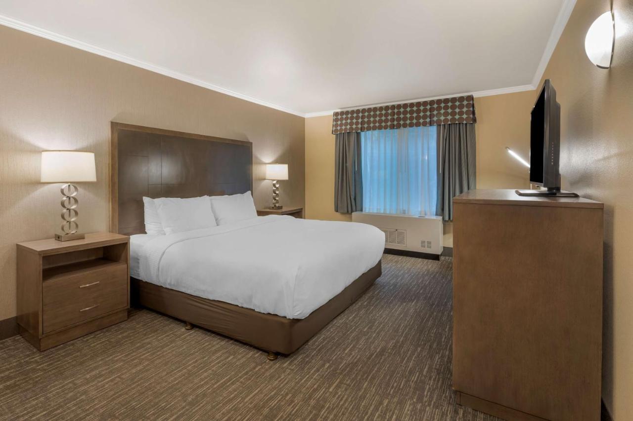 King Room - Non-Smoking at Best Western Plus Chena River Lodge