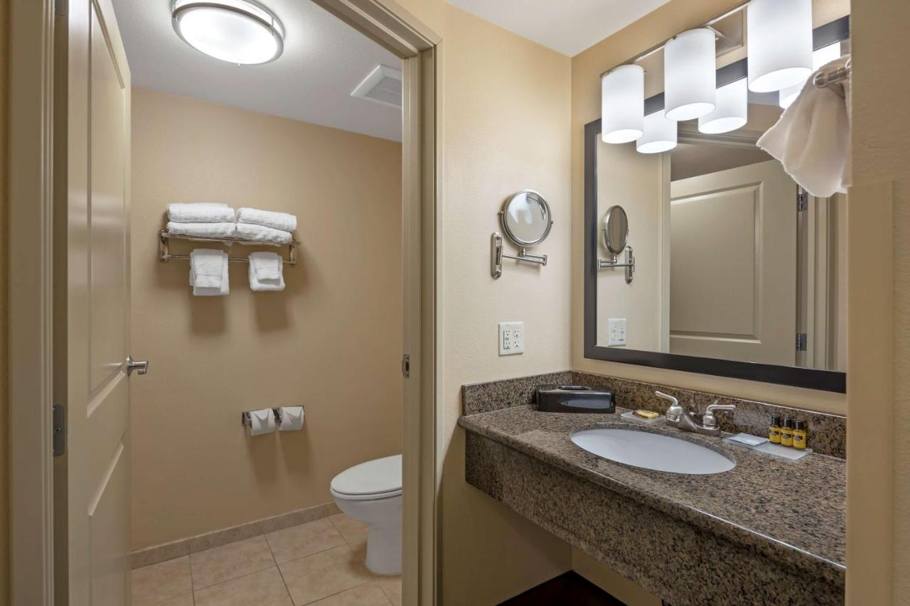 King Room - Non-Smoking at Best Western Plus Chena River Lodge