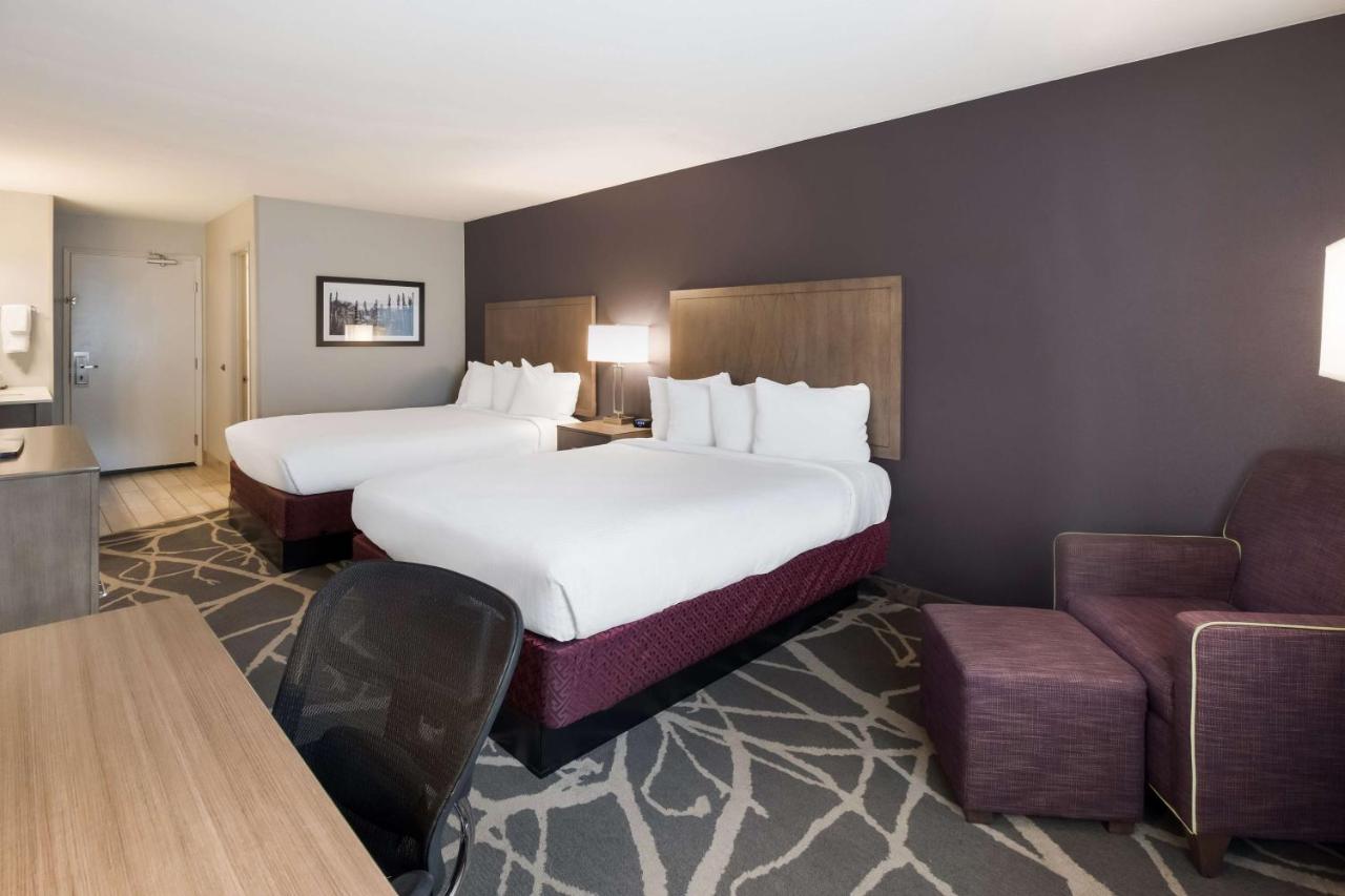 Queen Room with Two Queen Beds at Best Western McMinnville Inn