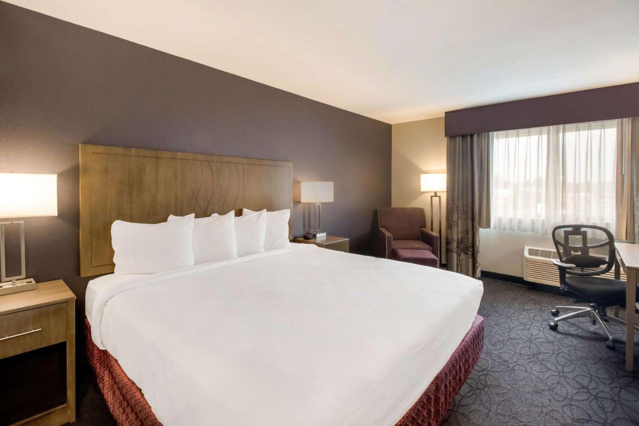King Room at Best Western McMinnville Inn