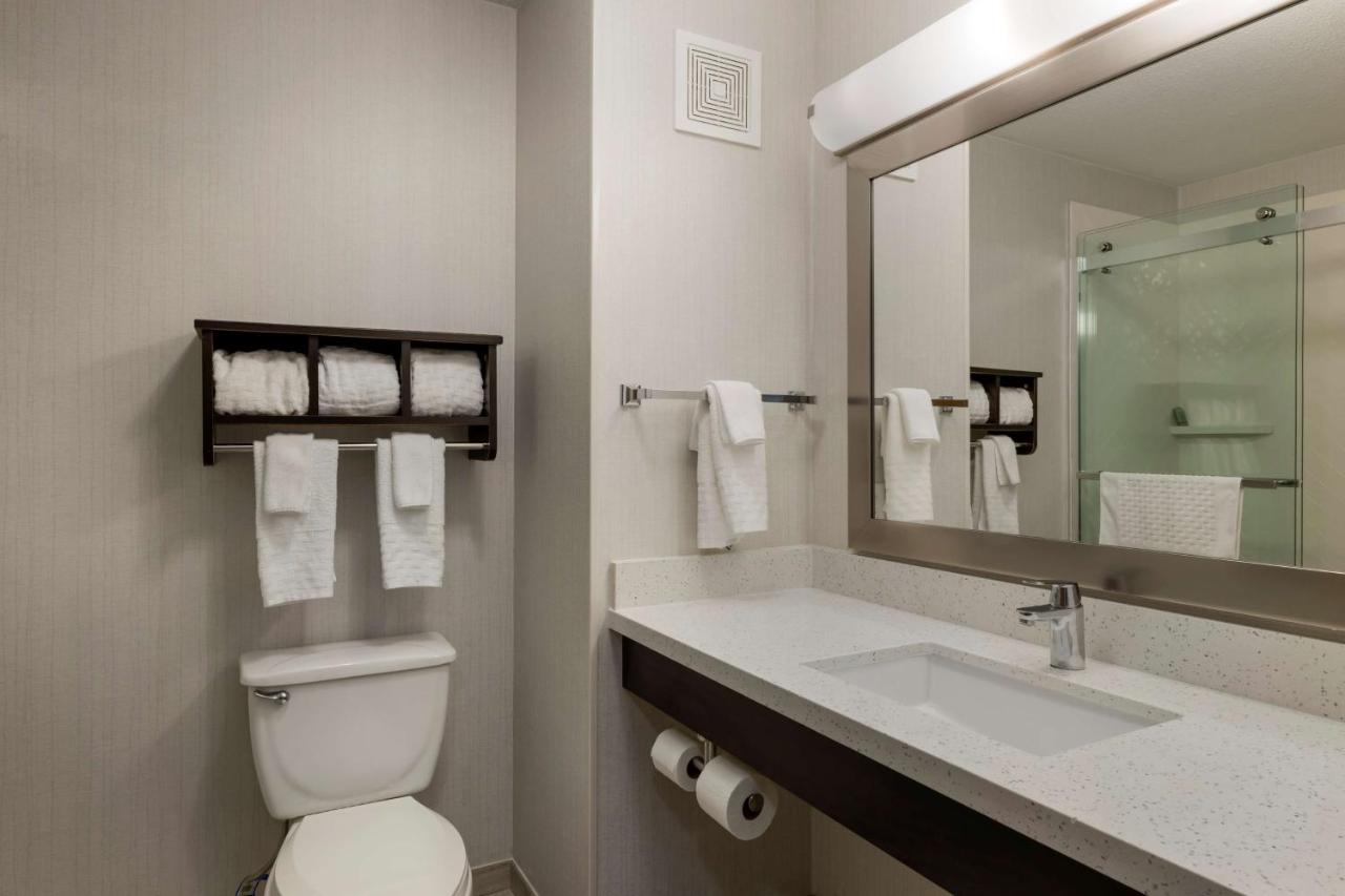 King Suite with Sofa Bed and Whirlpool at Best Western Watertown Inn and Suites