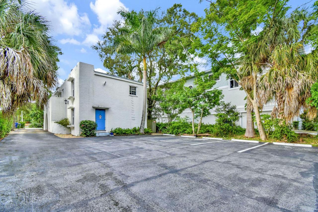 | Wilton Manors Villas - Florida Furnished Living