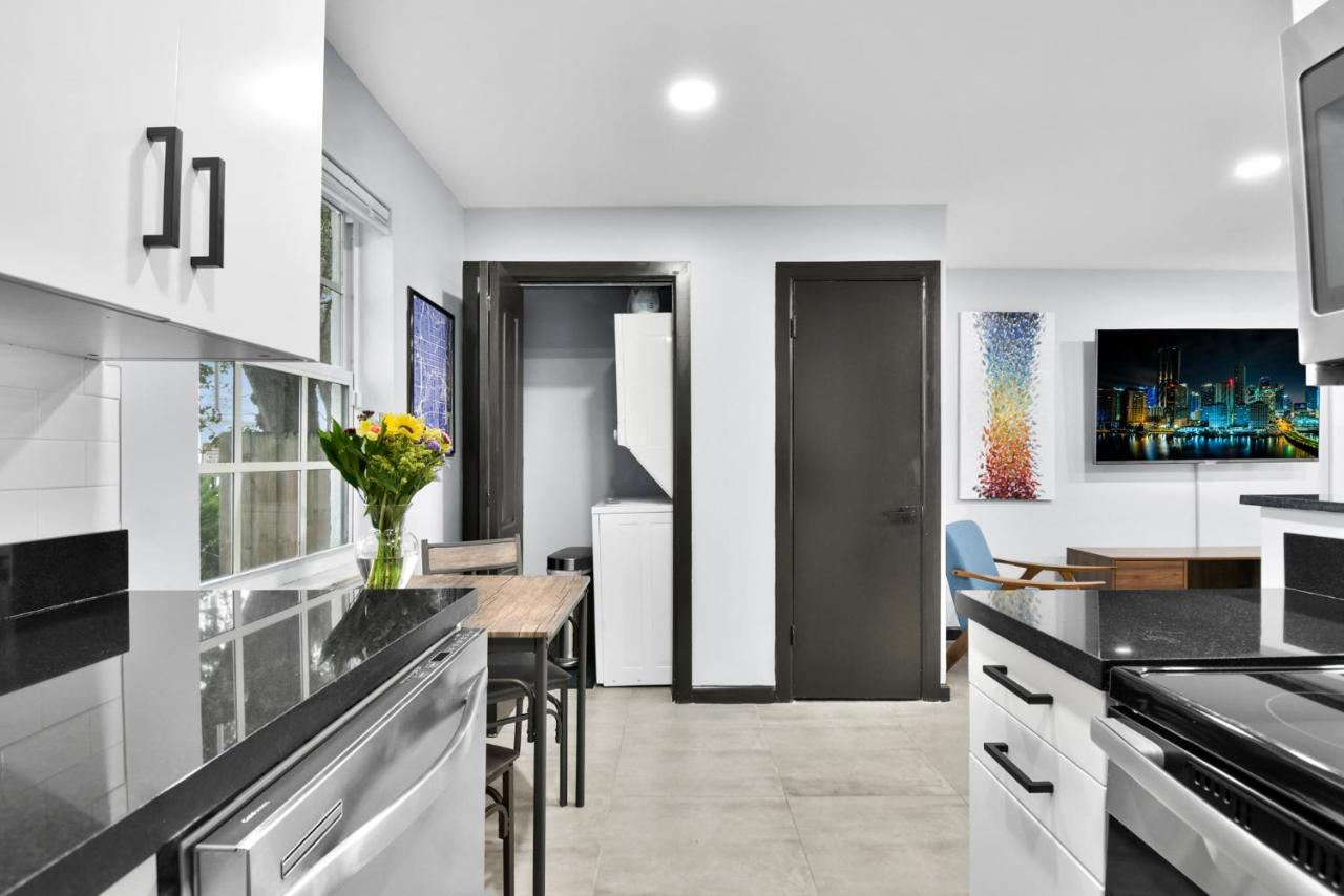| Wilton Manors Villas - Florida Furnished Living