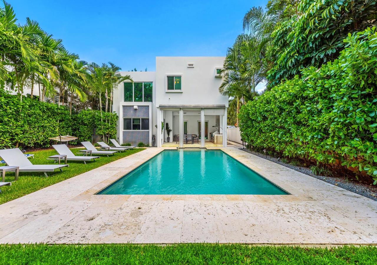  | Exotic 5 Bedroom Villa In South Miami