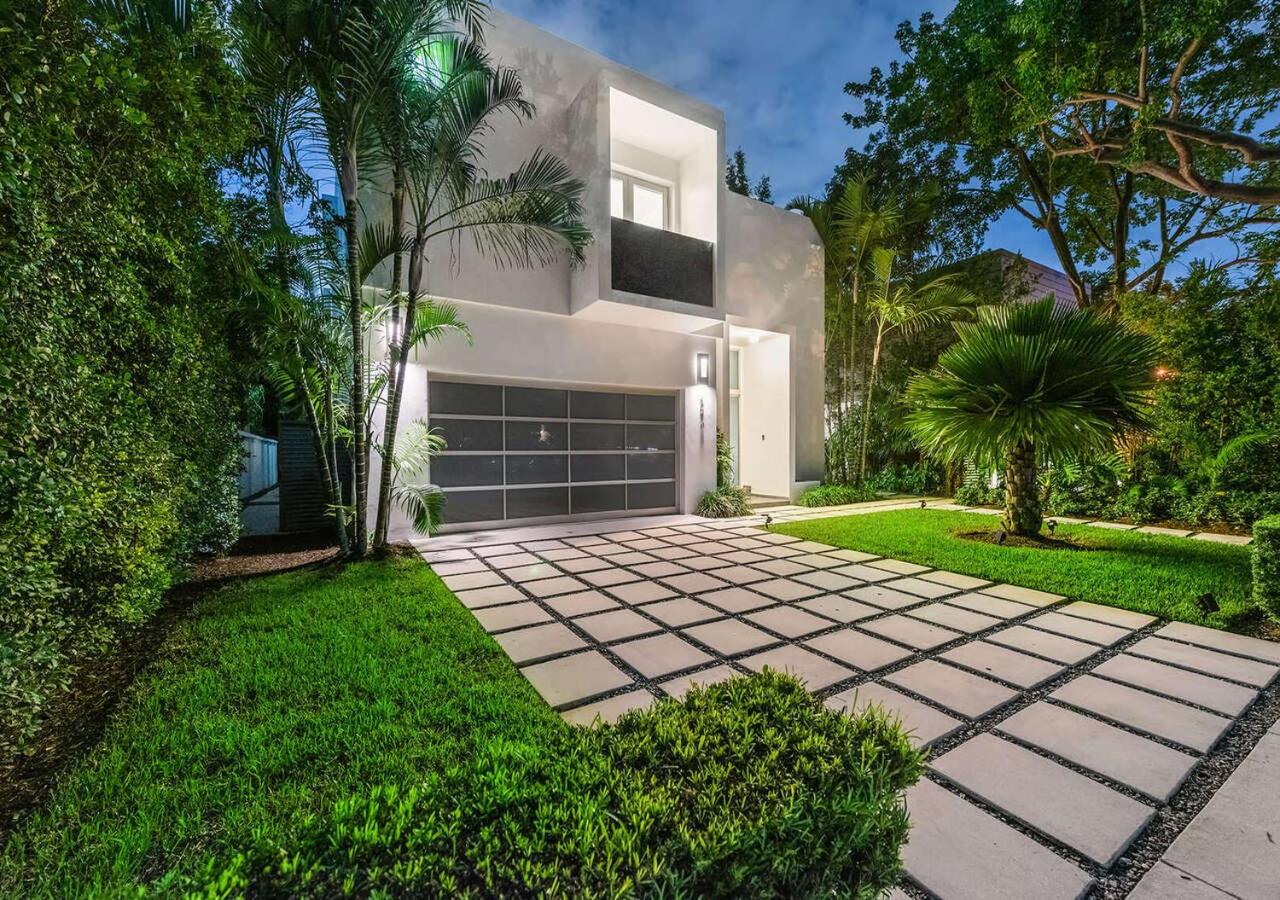 | Exotic 5 Bedroom Villa In South Miami