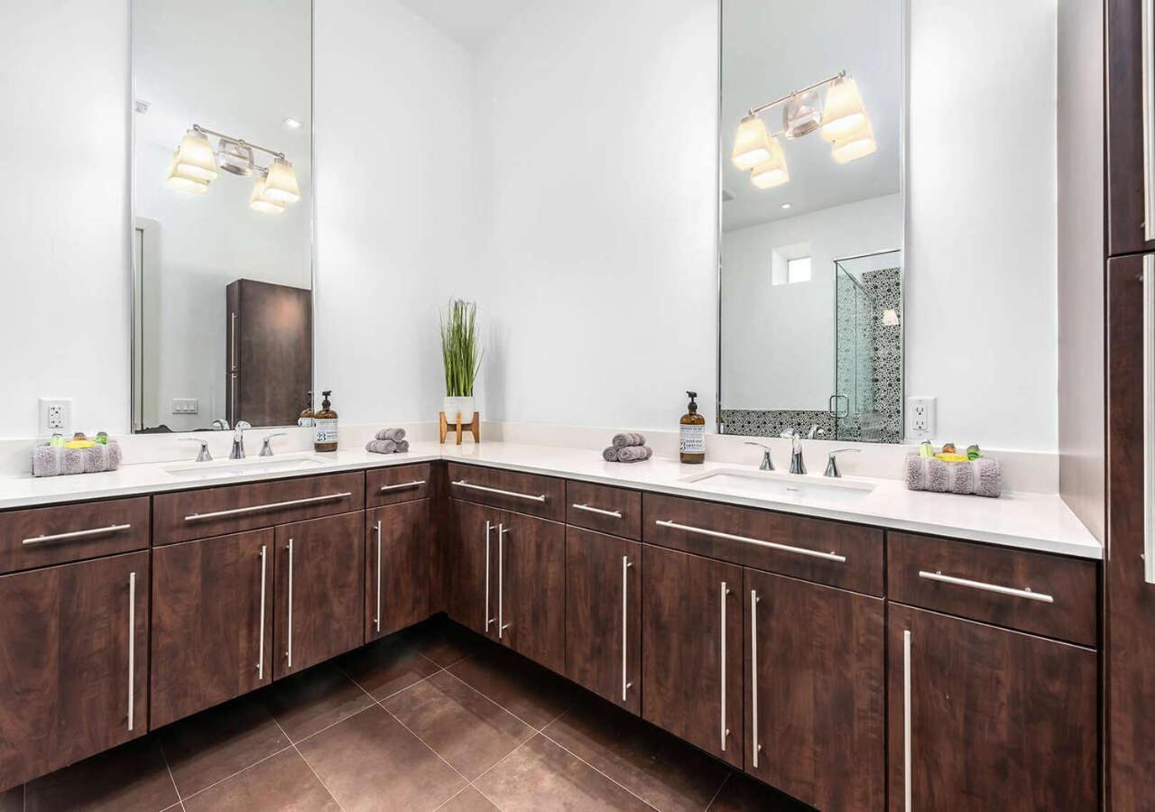  | Exotic 5 Bedroom Villa In South Miami