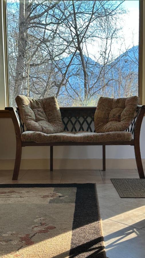 | Eagle Peak Guesthouse