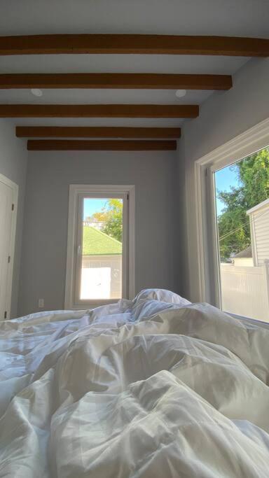 | Luxury 3-Bedroom Villa in Brooklyn with Parking