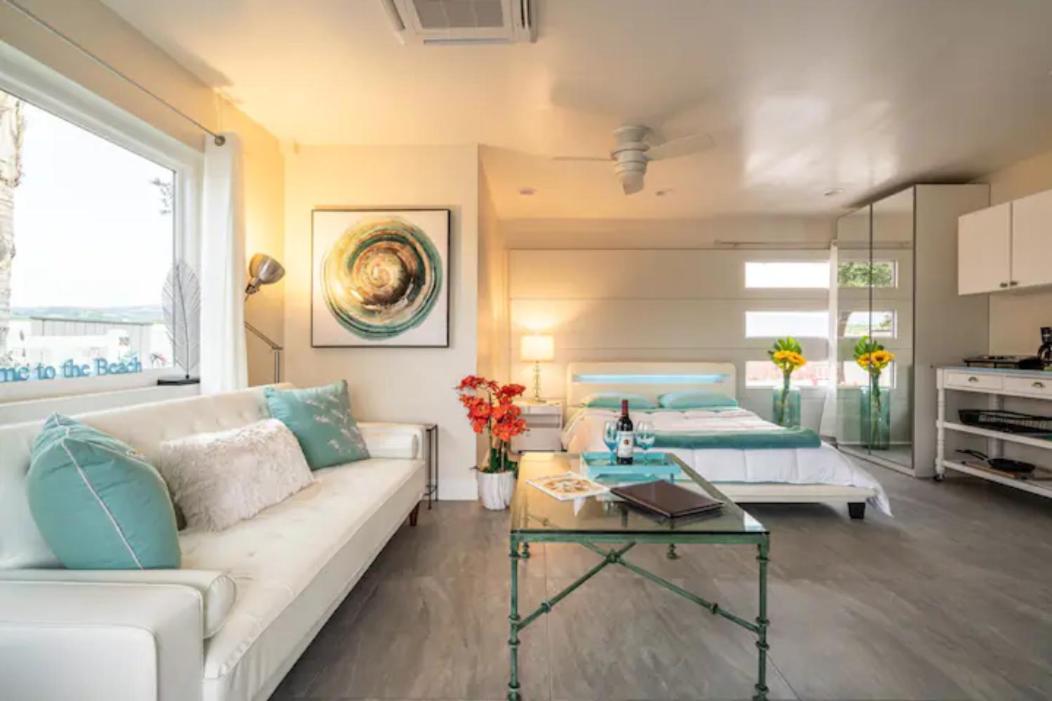 | MAGIC VILLAS Oro y Azul on Sunset Deck