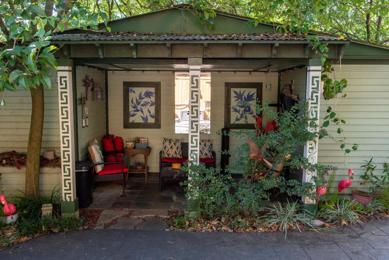 | The Lookout Inn