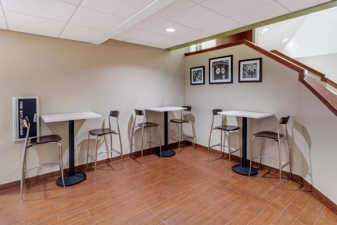 | Sleep Inn & Suites Allendale
