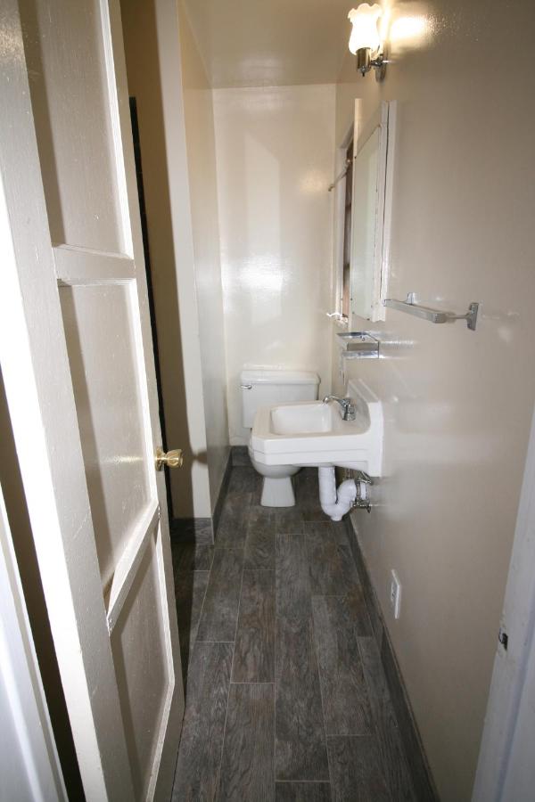 Standard Triple Studio at Harry's Man Cave: The New Star Motel Experience