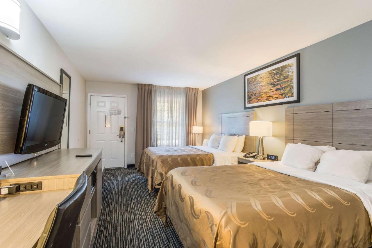 | Quality Inn Gallatin-Nashville Metro