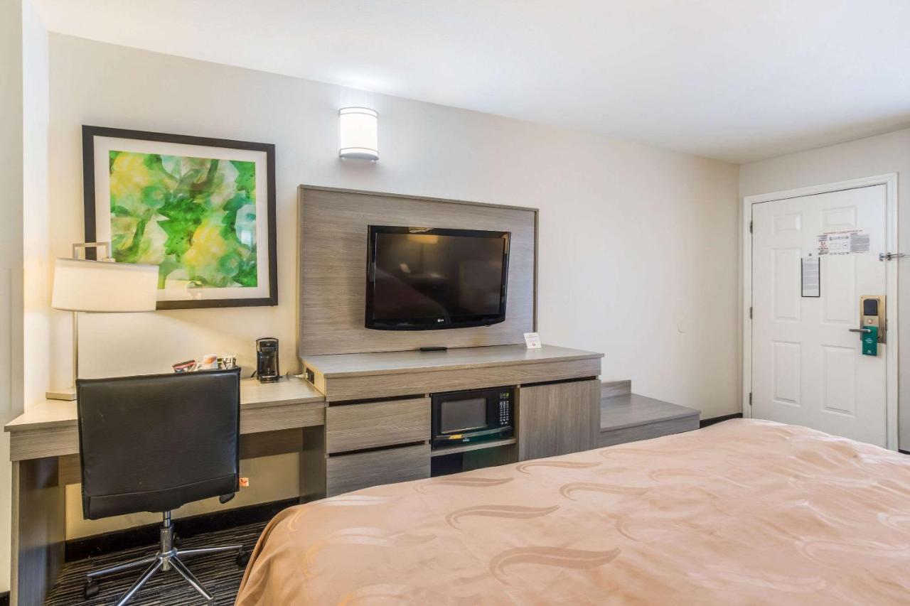 | Quality Inn Gallatin-Nashville Metro