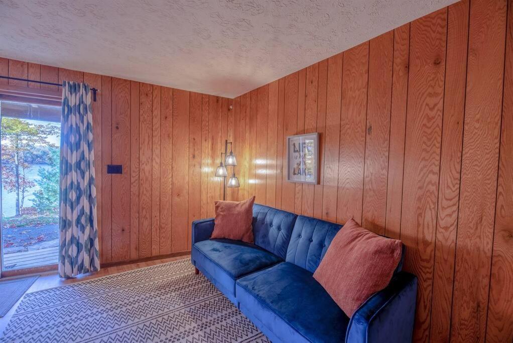 | Fall Getaway Resort-3 KING suites, Dog-Friendly