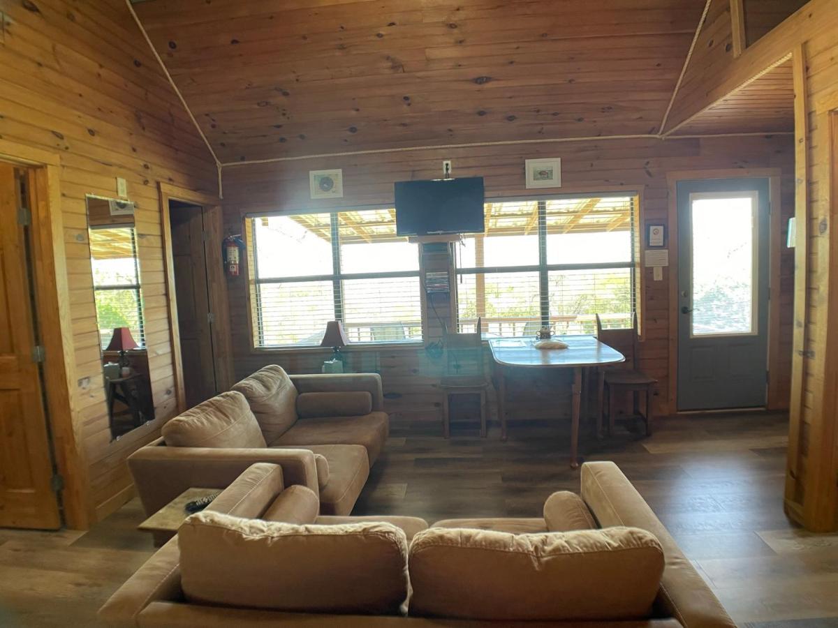 | Walnut Canyon Cabins