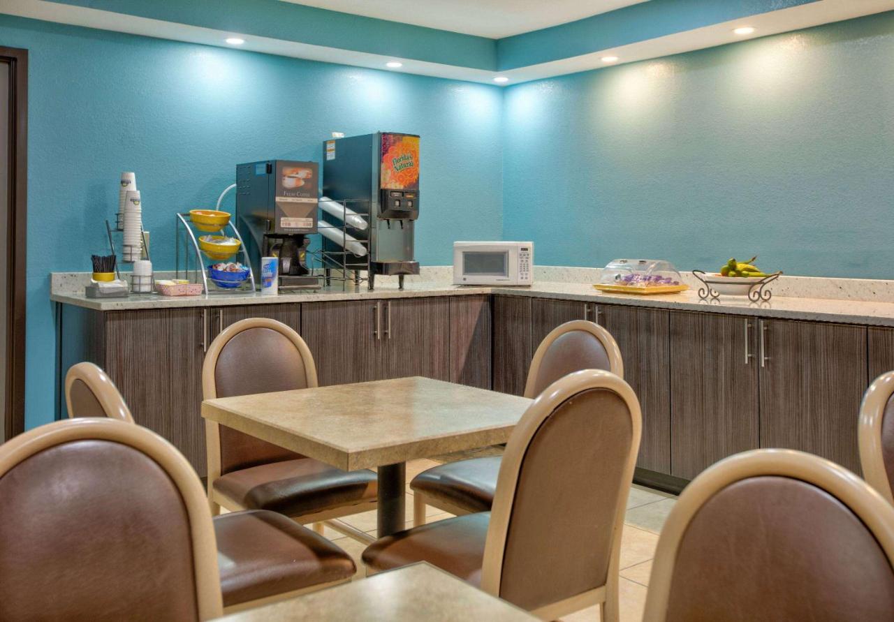| Days Inn by Wyndham Tunica Resorts
