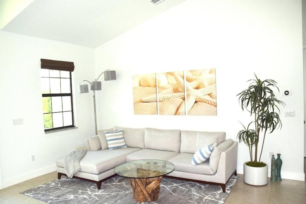  | Beautiful and relaxing villa near the Beach!