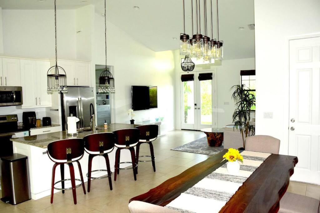  | Beautiful and relaxing villa near the Beach!