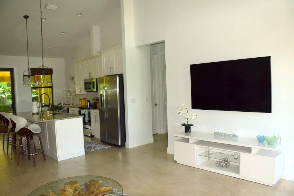  | Beautiful and relaxing villa near the Beach!