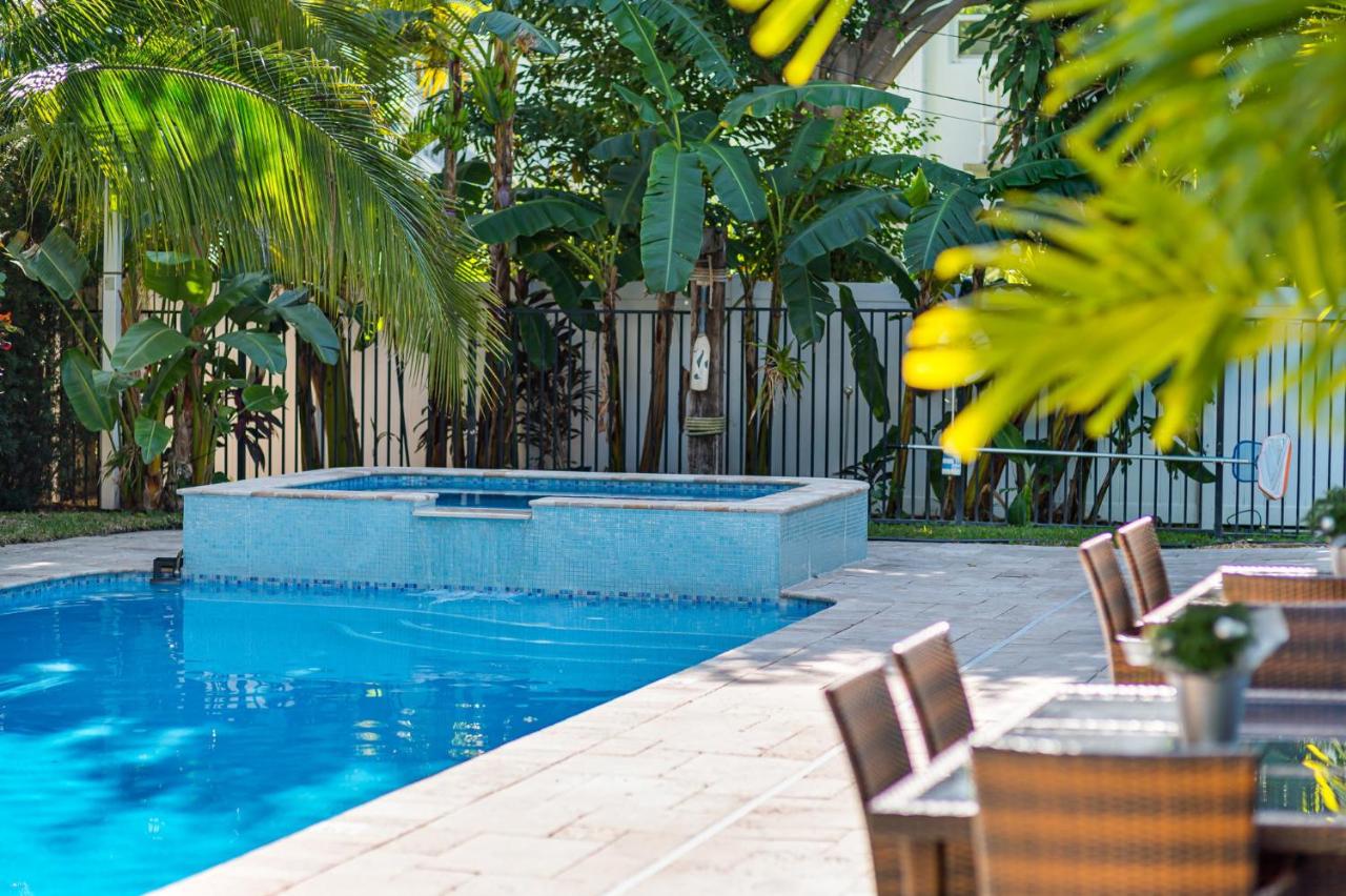 | BlueWater Cove Boutique Resort