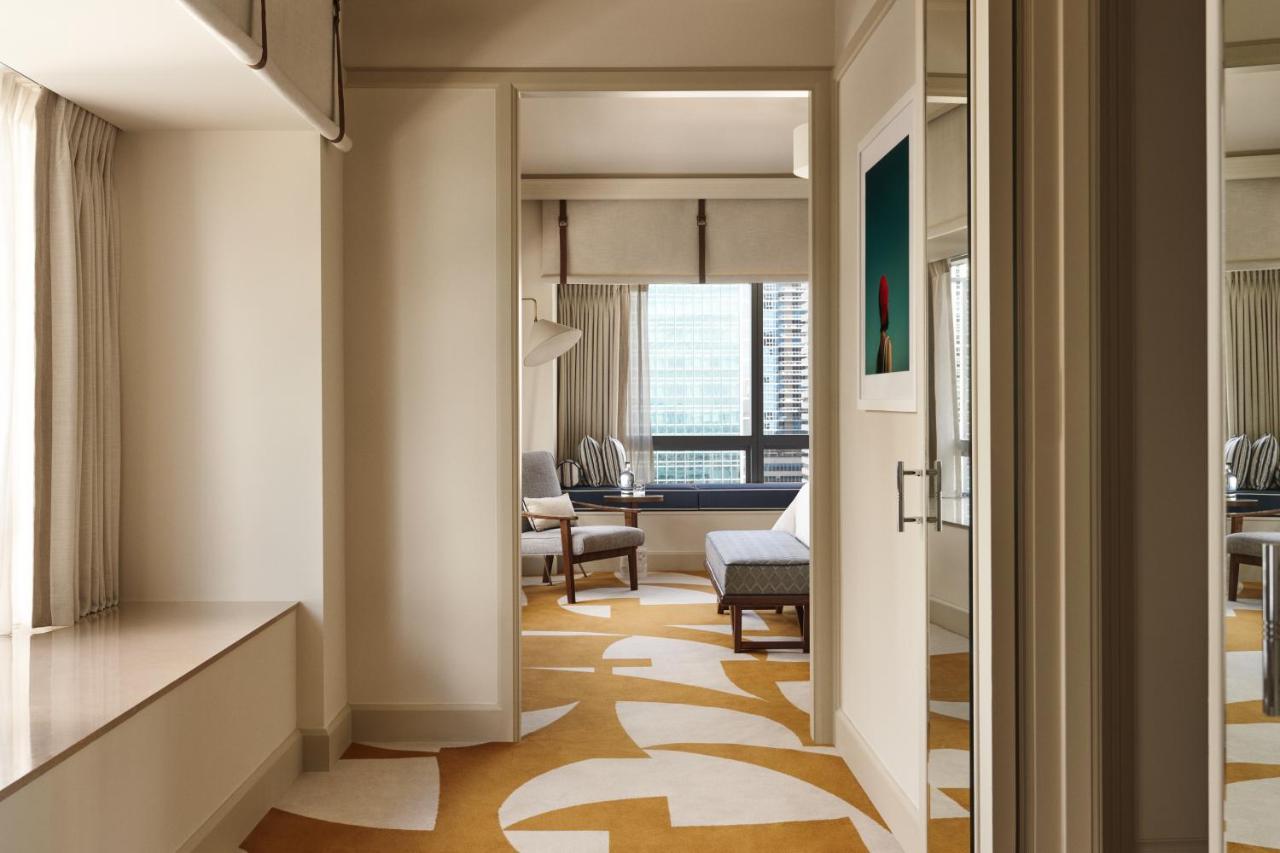 | Four Seasons Hotel Miami