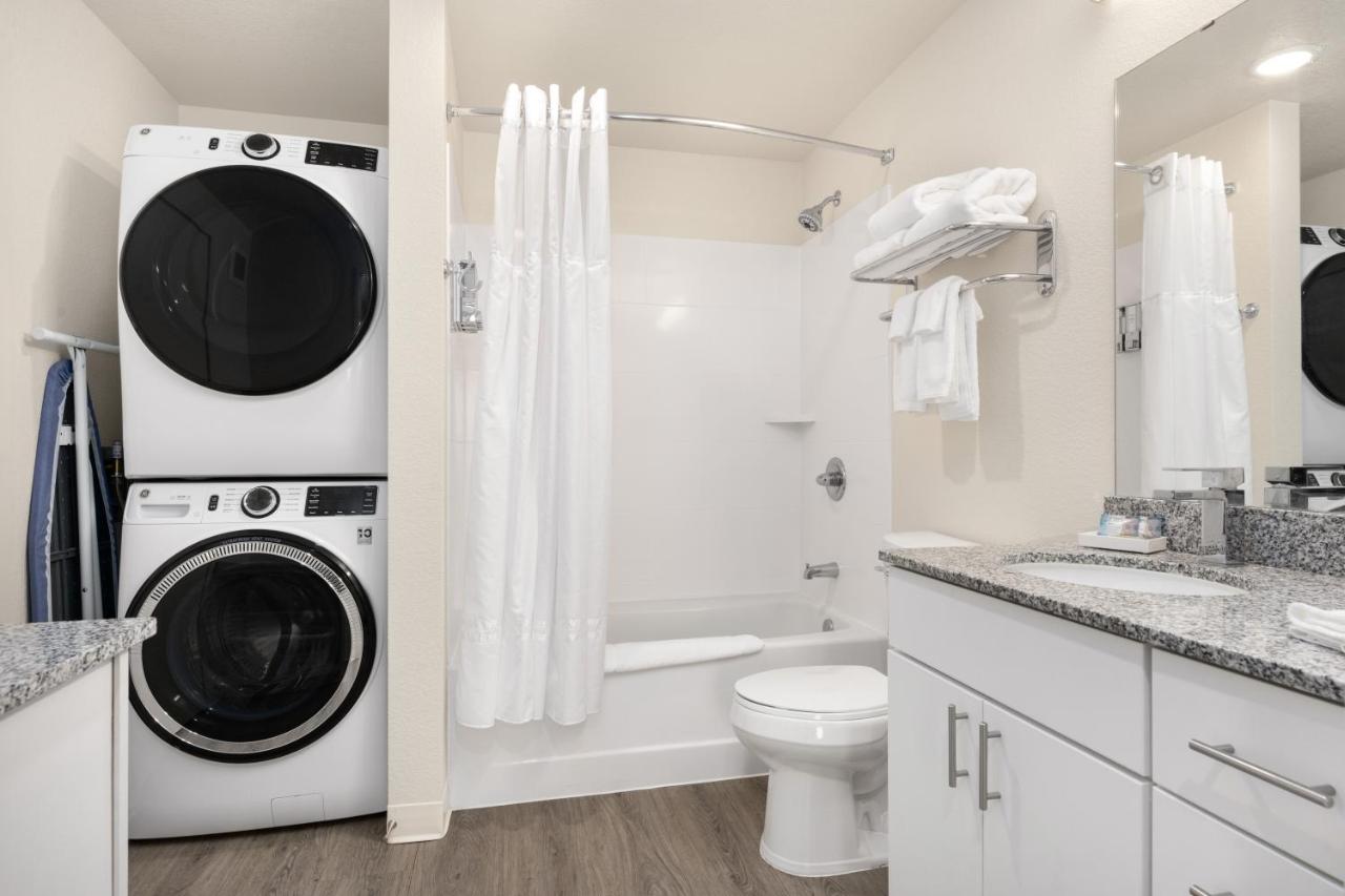 One-Bedroom Queen Suite at WaterWalk Minneapolis - Plymouth