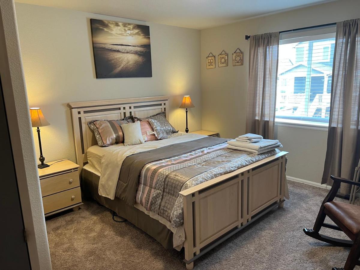 | Promontory stay