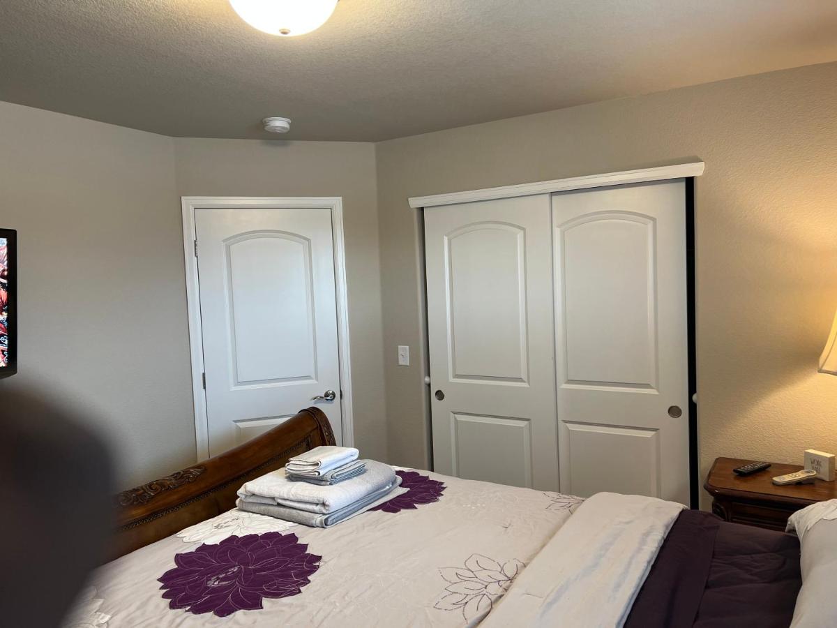 | Promontory stay