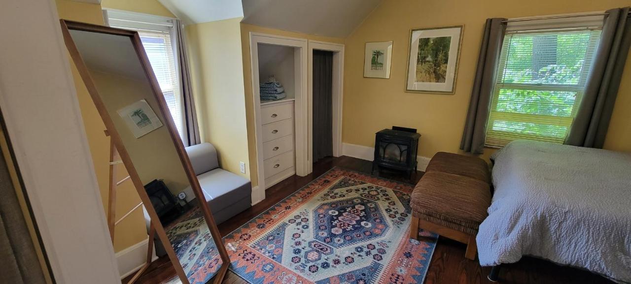 | Art and Lodging